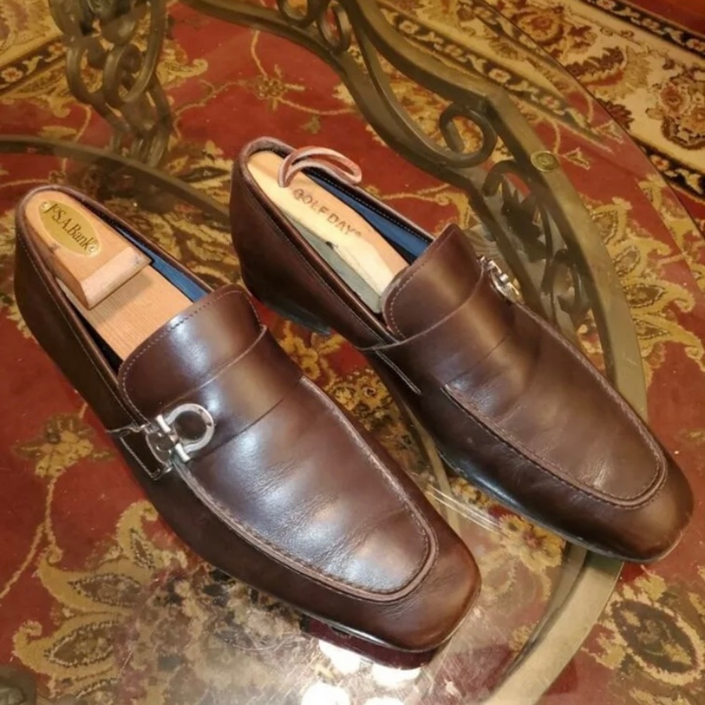 Ferragamo Moccasins mens shoes. Size 10 D.